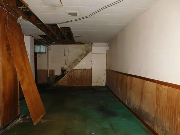 $99,000 | 276 McKinley Avenue North, Battle Creek, MI 49017