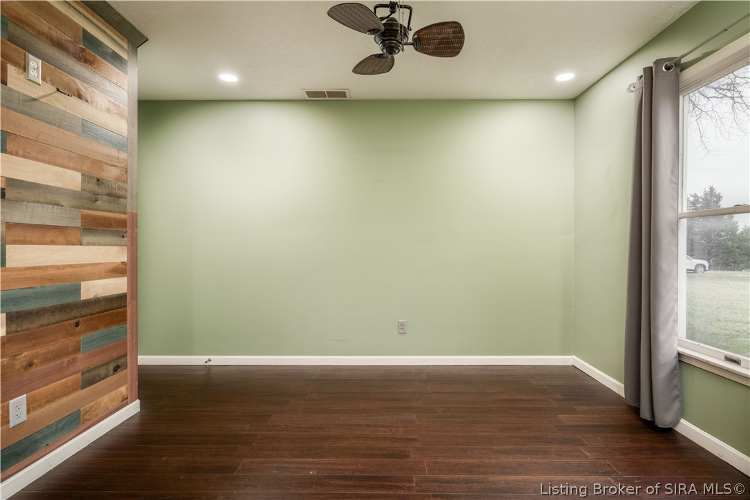 425 Weaver Road Memphis, IN 47143 - Photo 18 of 34