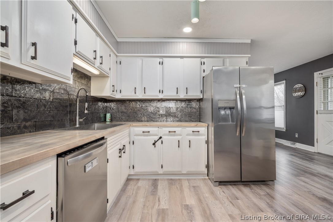 425 Weaver Road Memphis, IN 47143 - Photo 9 of 34