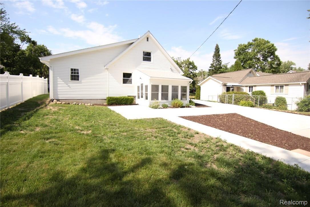 931 West 3rd Street Rochester, MI 48307 - Photo 60 of 62 IMG_8495.JPG