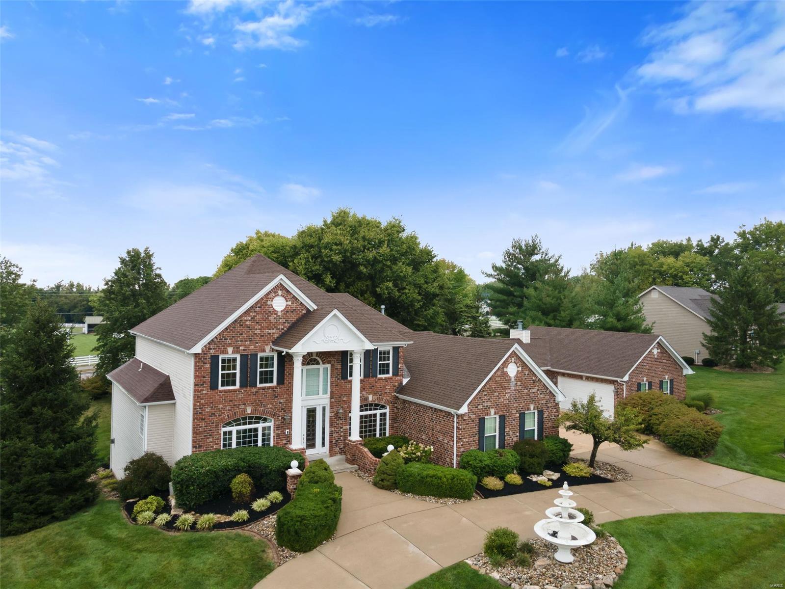 5328 Enchanted Drive Weldon Spring, MO 63304 - Photo 3 of 63 Gallery Image 3