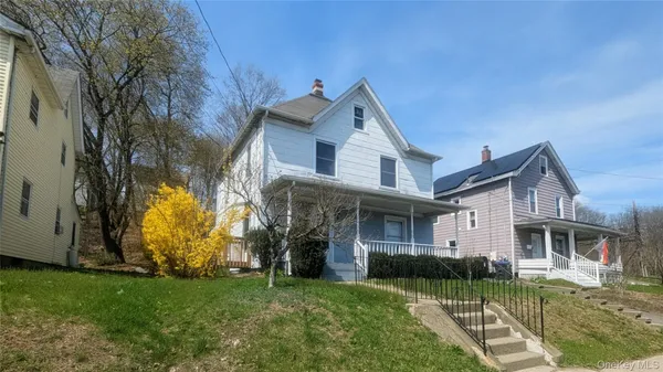 $1,900 | 84 Orange Avenue, Walden, NY 12586