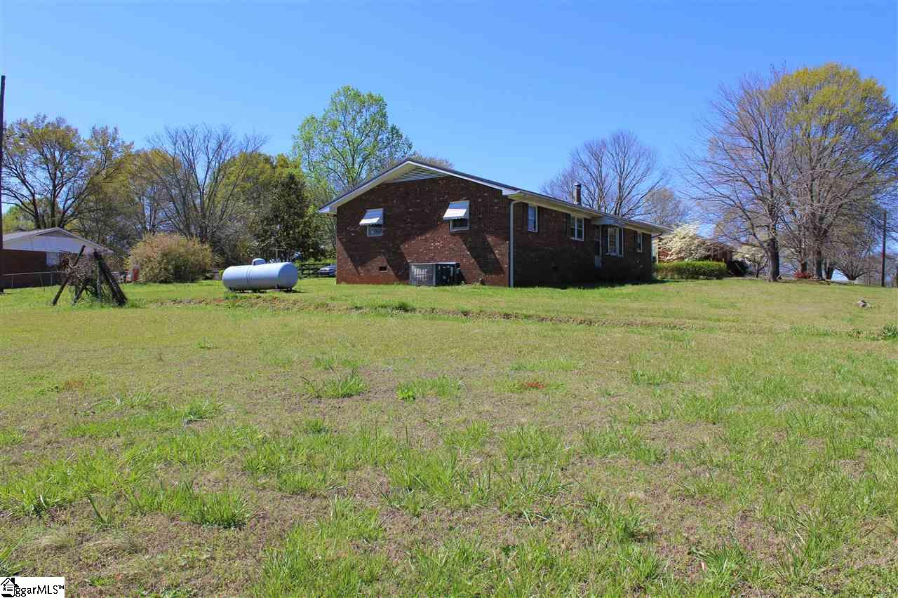 932 Old Furnace Road Boiling Springs, SC 29316 - Photo 17 of 18 Gallery Image 17