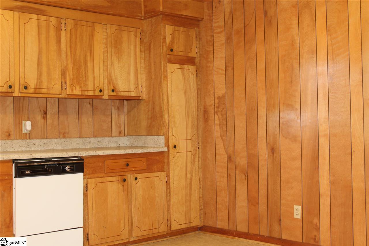 932 Old Furnace Road Boiling Springs, SC 29316 - Photo 9 of 18 Gallery Image 9