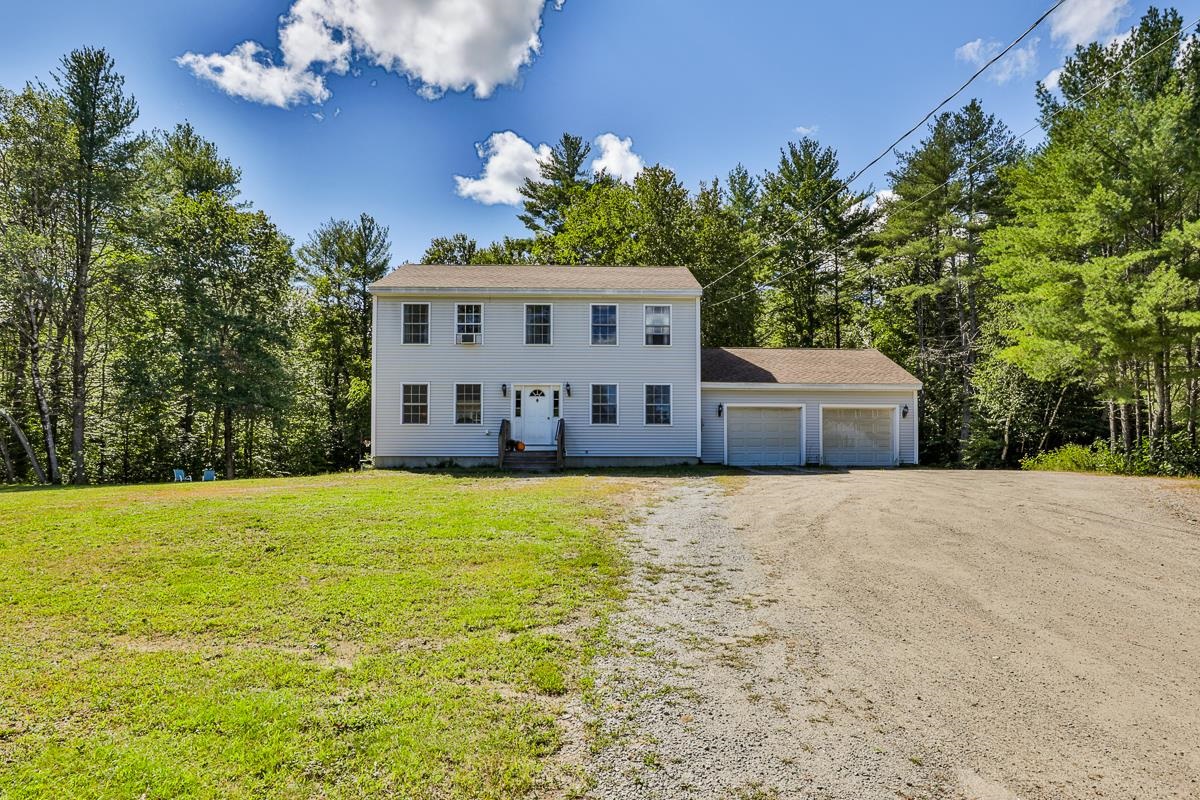 427 River Road Weare, NH 03281 - Photo 2 of 31
