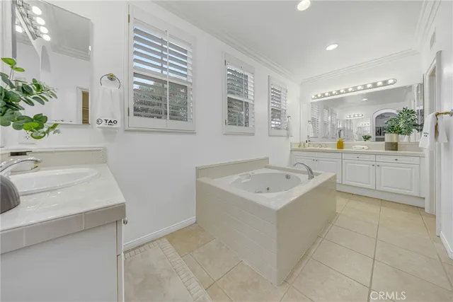 $2,045,000 | 23 Vacaville, Irvine, CA 92602