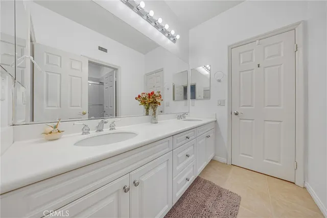 $2,045,000 | 23 Vacaville, Irvine, CA 92602