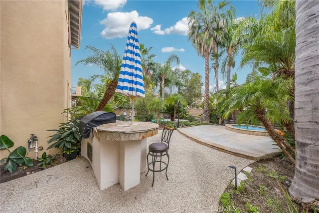 $2,045,000 | 23 Vacaville, Irvine, CA 92602