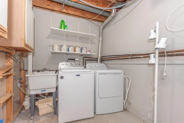 $395,000 | 278 Lyn Anne Court, Unit 27, Ann Arbor, MI 48103