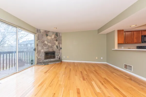 $395,000 | 278 Lyn Anne Court, Unit 27, Ann Arbor, MI 48103
