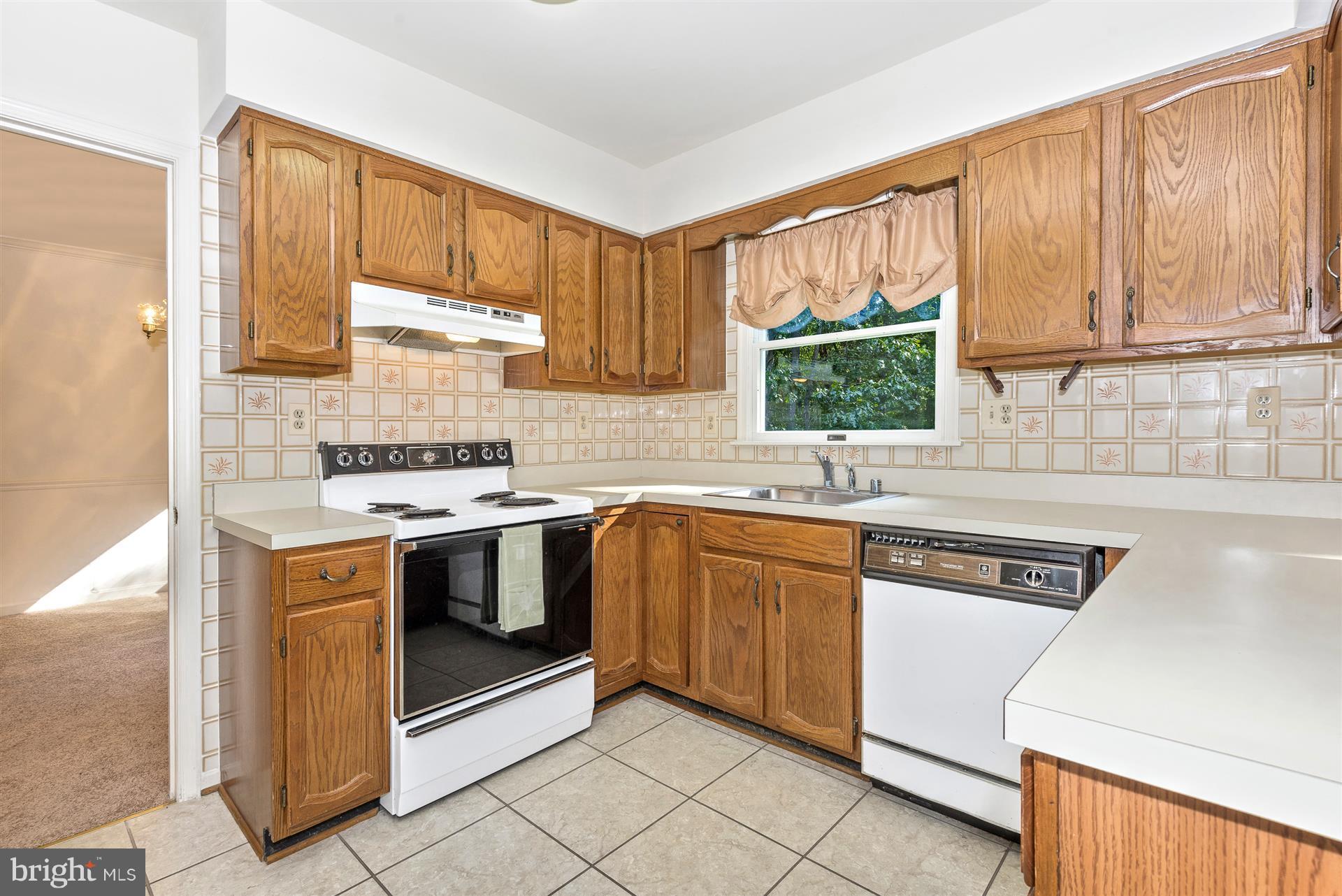 14646 Peddicord Road Mount Airy, MD 21771 - Photo 11 of 30 Kitchen has plenty of Cabinets