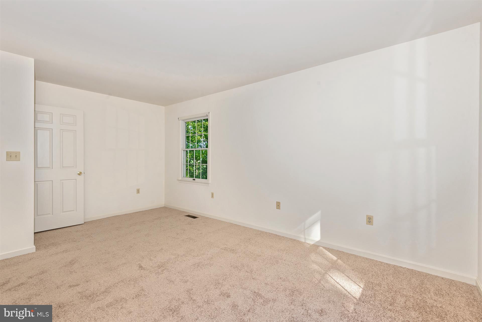14646 Peddicord Road Mount Airy, MD 21771 - Photo 19 of 30 Master Bedroom
