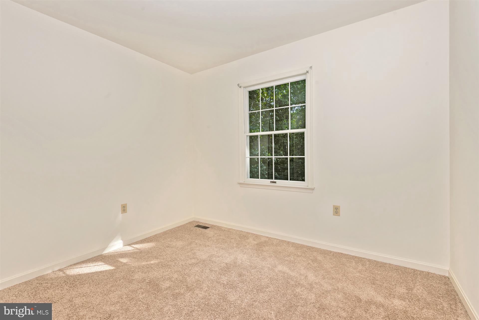 14646 Peddicord Road Mount Airy, MD 21771 - Photo 23 of 30 Bedroom 4