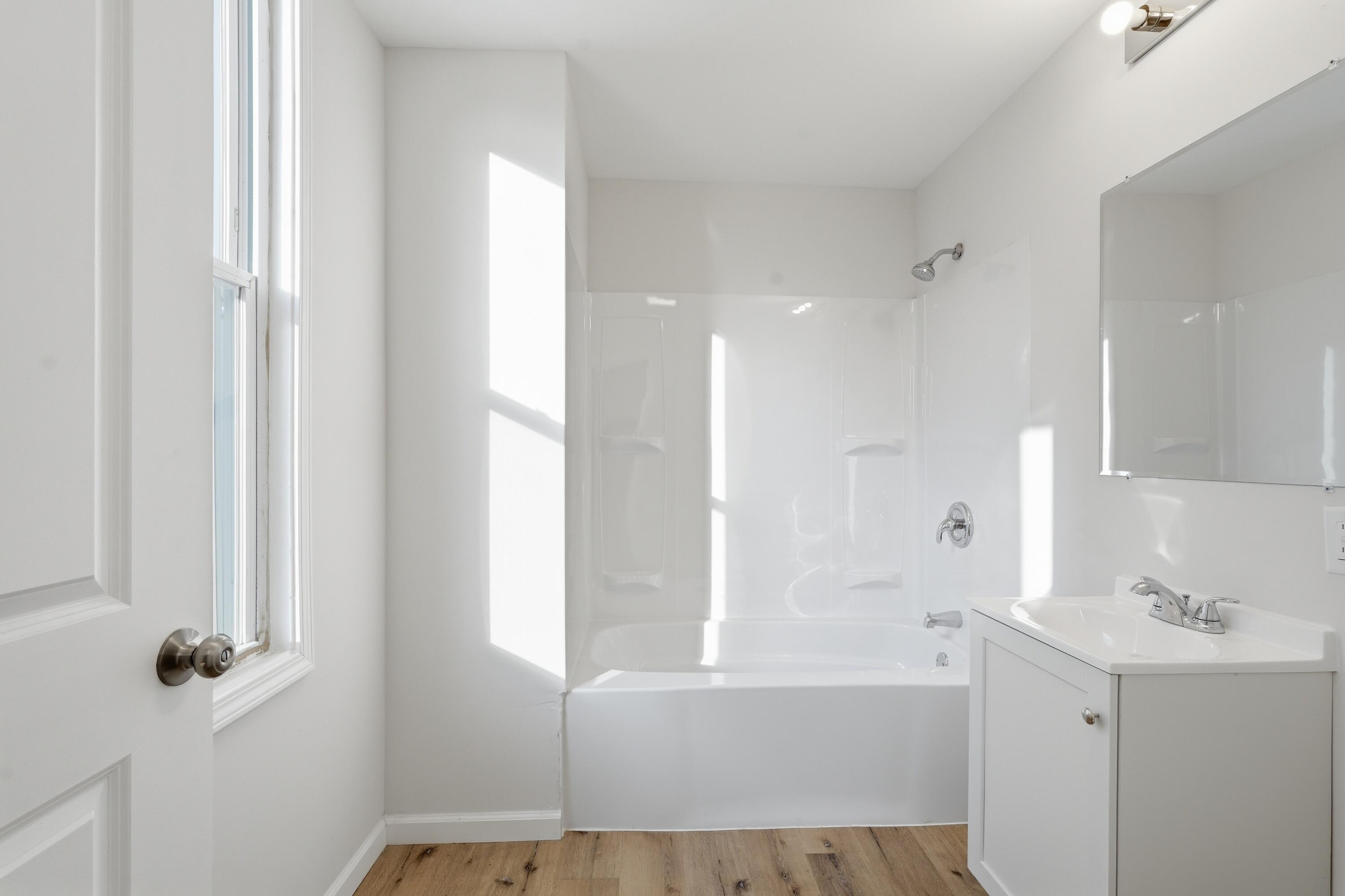 2028 North 23rd Street Milwaukee, WI 53205 - Photo 7 of 20 TMJ05674.jpg-FULL