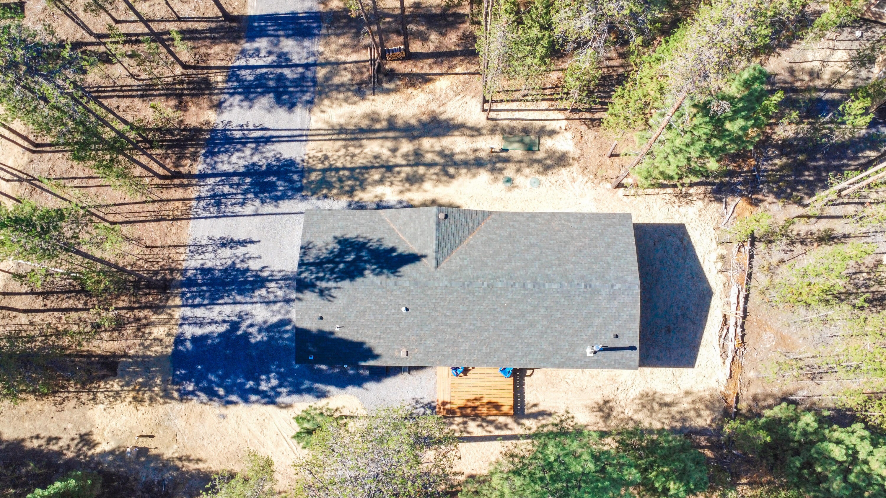 51360 Mitchell Road La Pine, OR 97739 - Photo 19 of 21 Driveway to home