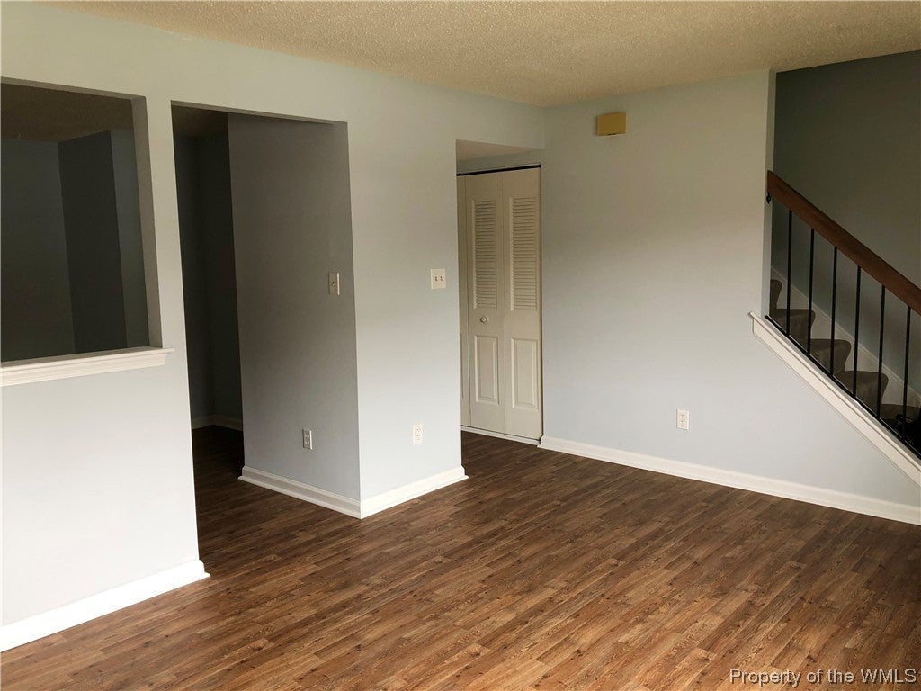 1803 Olde Buckingham Road Hampton, VA 23669 - Photo 5 of 26 Gallery Image 5