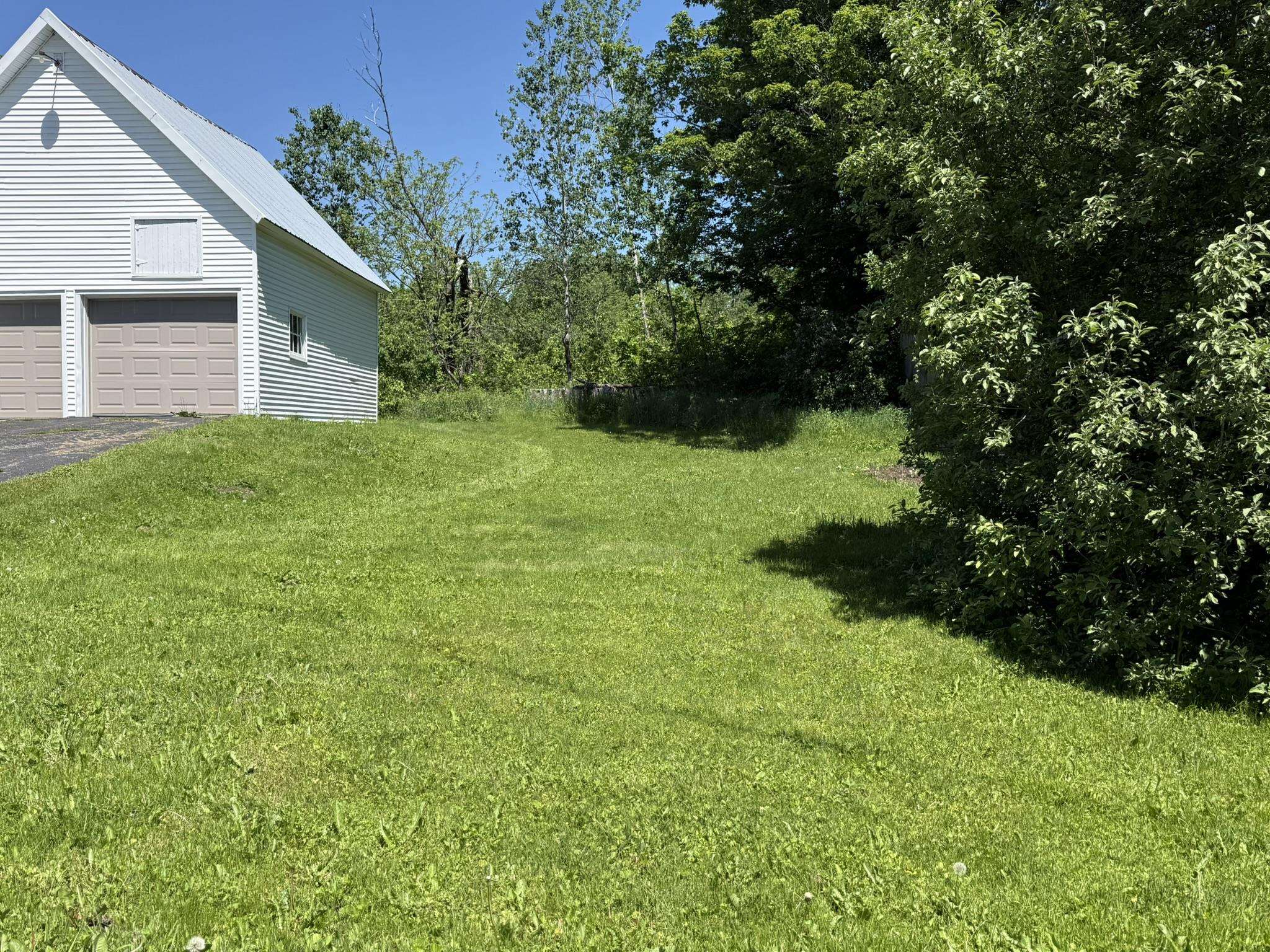 64 Pleasant Street Hardwick, VT 05836 - Photo 21 of 27