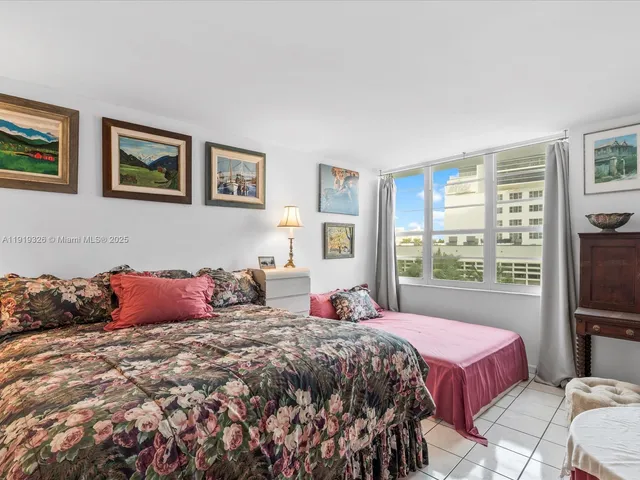$499,900 | 100 Lincoln Road, Unit 423, Miami Beach, FL 33139