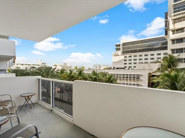 $499,900 | 100 Lincoln Road, Unit 423, Miami Beach, FL 33139