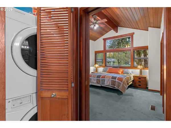 $525,000 | 31965 South Shady Dell Road, Molalla, OR 97038