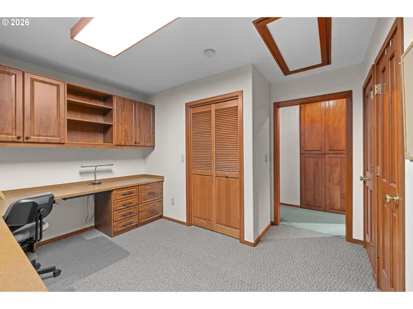 $525,000 | 31965 South Shady Dell Road, Molalla, OR 97038