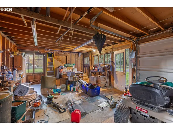 $525,000 | 31965 South Shady Dell Road, Molalla, OR 97038