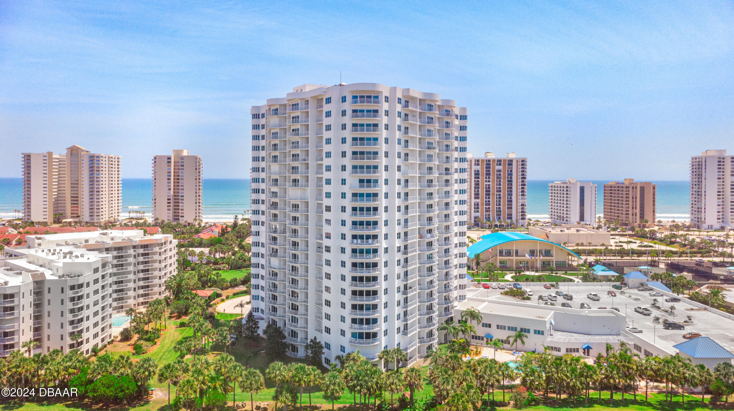 2 Oceans W Blvd Unit 305  