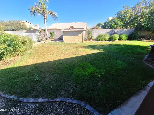$2,000 | 8136 West Stella Avenue, Glendale, AZ 85303