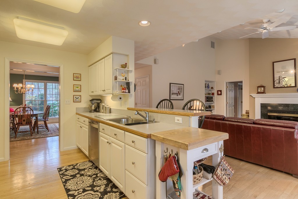 4 Wildwood Road Middleton, MA 01949 - Photo 11 of 30