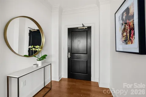 $799,999 | 400 North Church Street, Unit 616, Charlotte, NC 28202