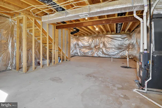 a view of an indoor garage
