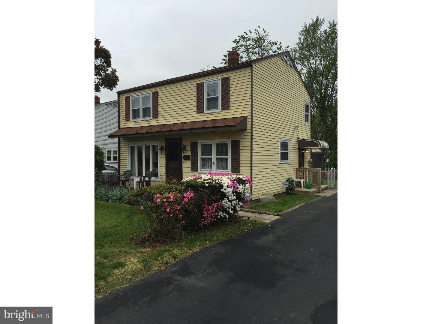 208 West Roland Road Brookhaven, PA 19015 - Photo 1 of 22 Gallery Image 1