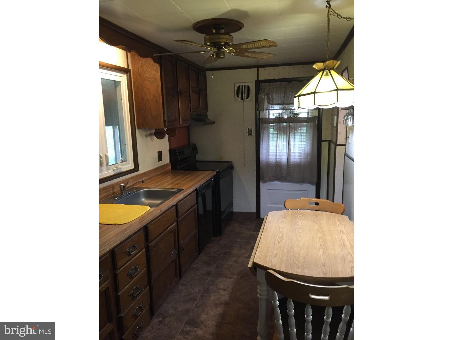 208 West Roland Road Brookhaven, PA 19015 - Photo 12 of 22 Gallery Image 12