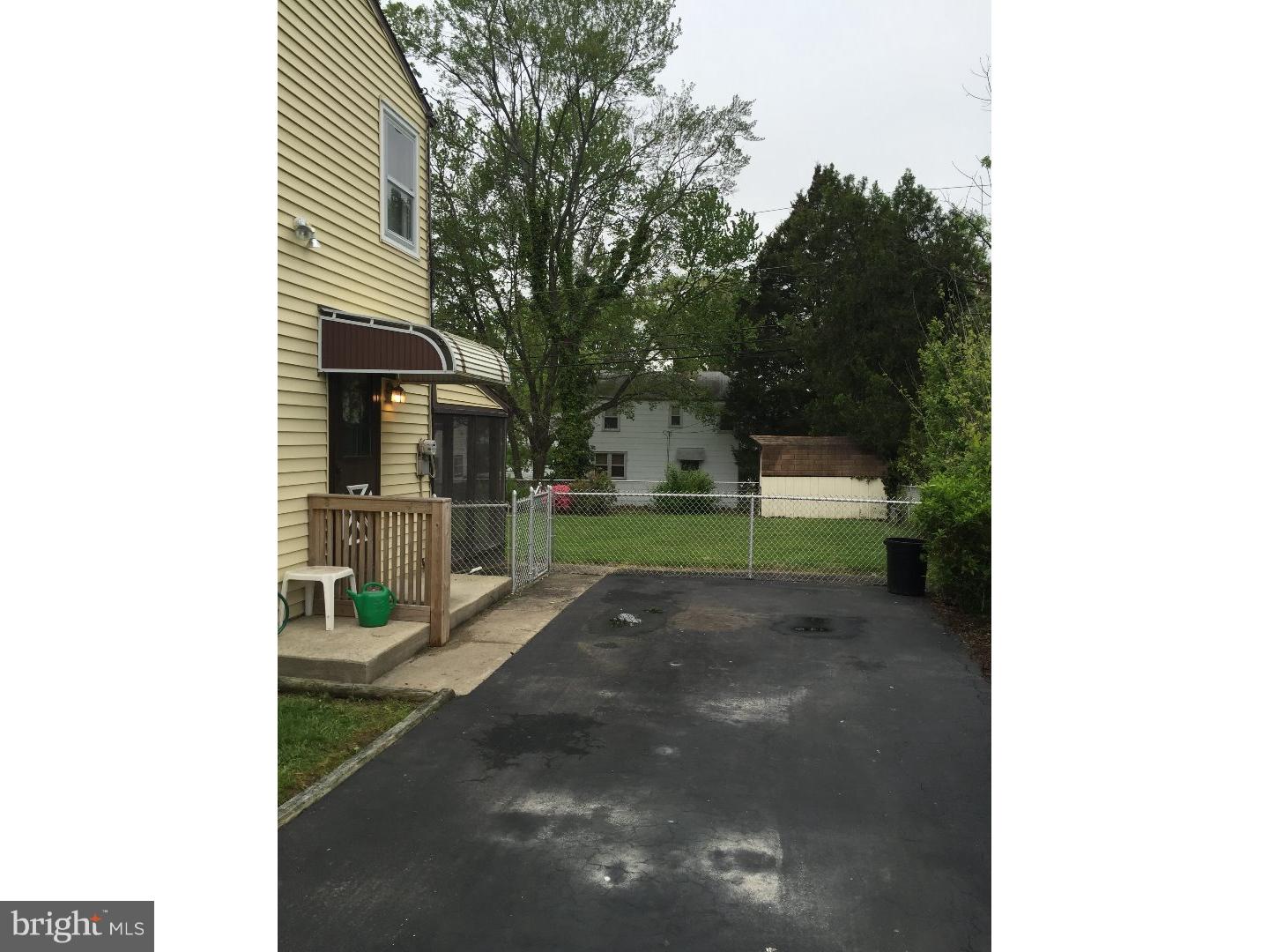 208 West Roland Road Brookhaven, PA 19015 - Photo 3 of 22 Gallery Image 3