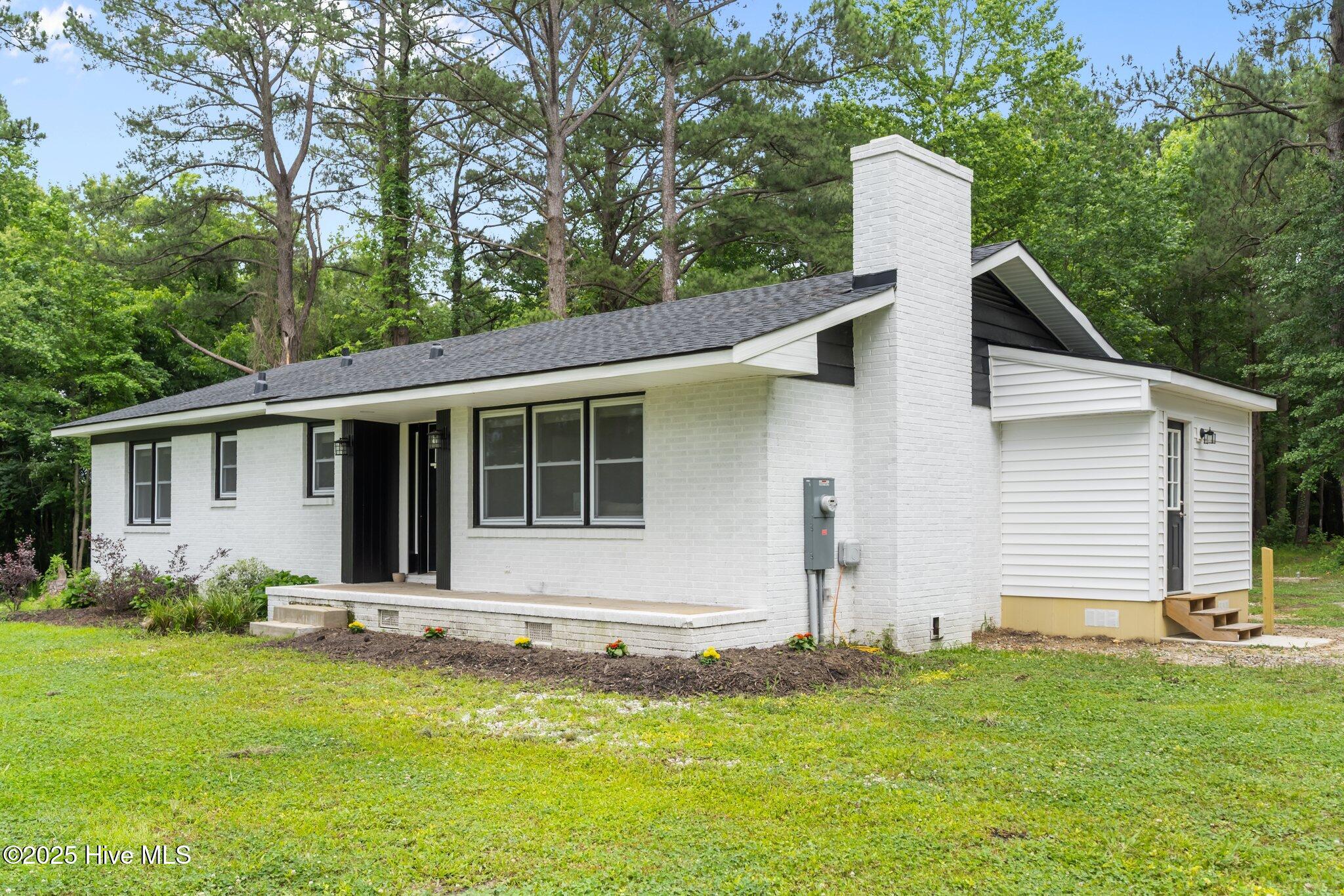 206 Justice Road Jacksonville, NC 28540 - Photo 2 of 29 206 Justice-front pic 2