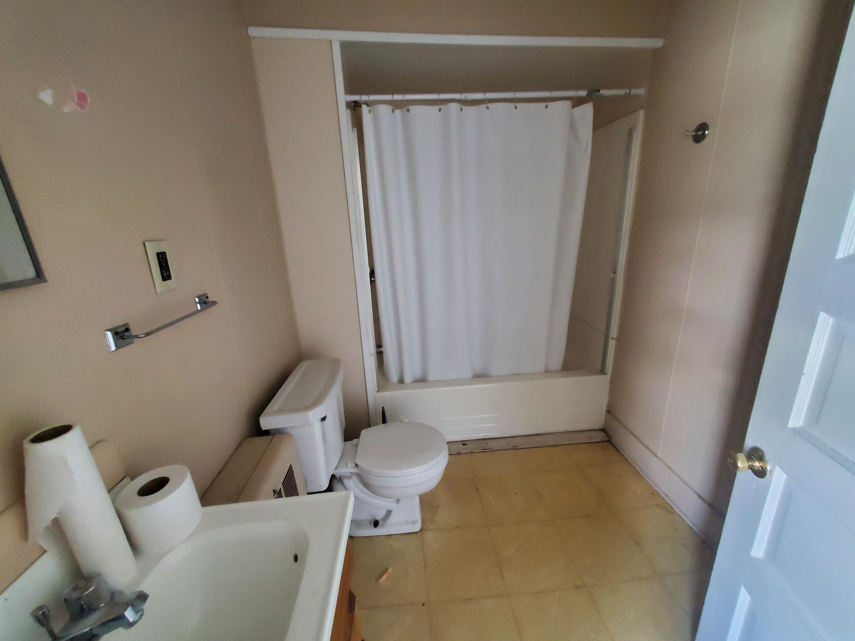 17 Summer Street Dover-Foxcroft, ME 04426 - Photo 2 of 12 20240822_101048