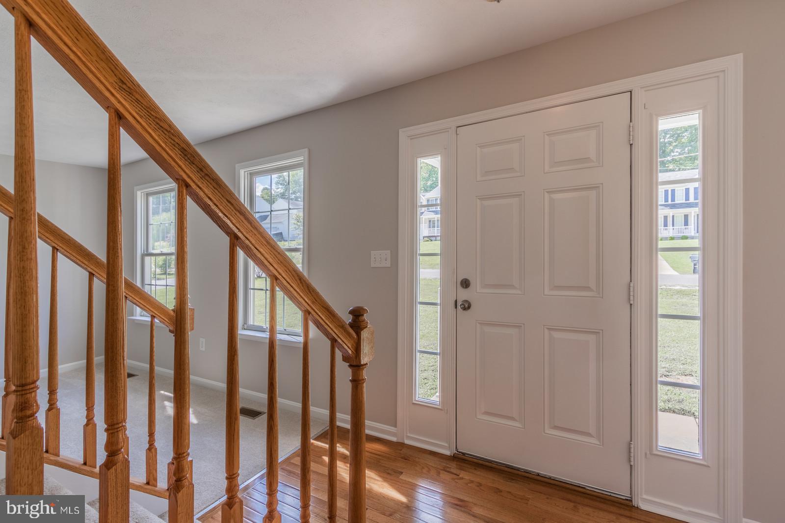 9107 Mullen Road King George, VA 22485 - Photo 4 of 40 Foyer