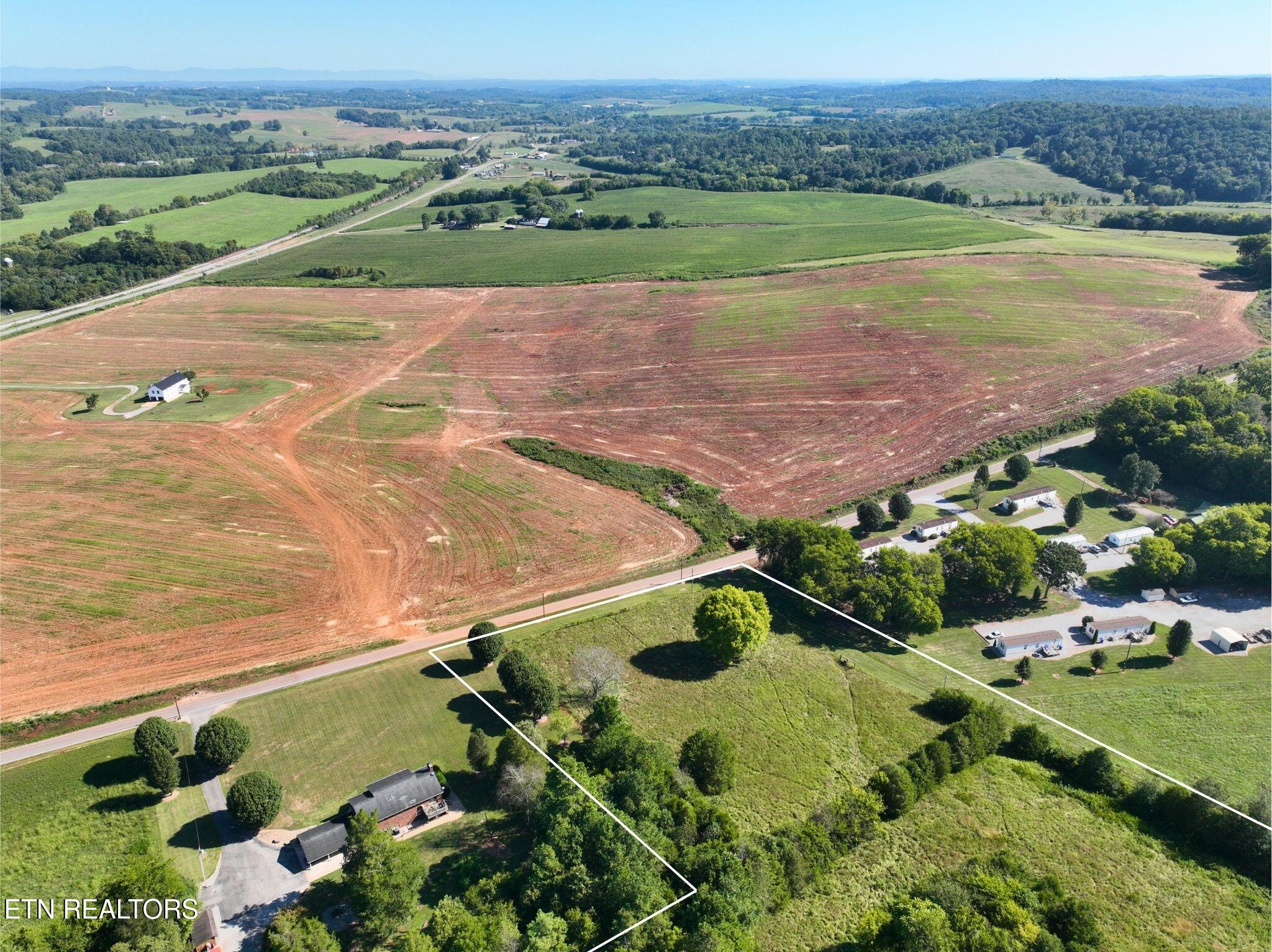 Ragon Road Philadelphia, TN 37846 - Photo 5 of 17 Ragon Rd- 19