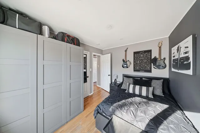 $749,000 | 484 18th Street, West Babylon, NY 11704