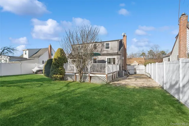 $749,000 | 484 18th Street, West Babylon, NY 11704