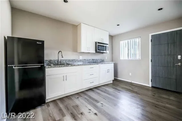 $850 | 2201 Fairfield Avenue, Unit 17, Las Vegas, NV 89102