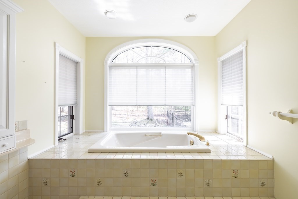 168 Town Farm Road Monson, MA 01057 - Photo 17 of 32 Gallery Image 17