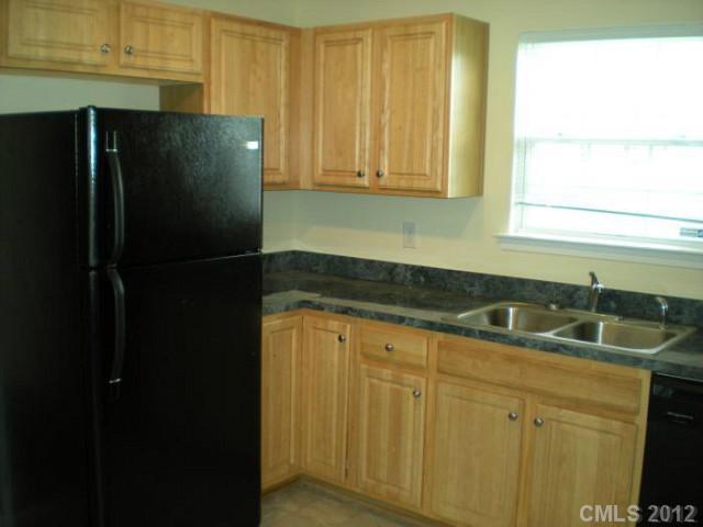 1013 Valley Ridge Road Charlotte, NC 28214 - Photo 4 of 10