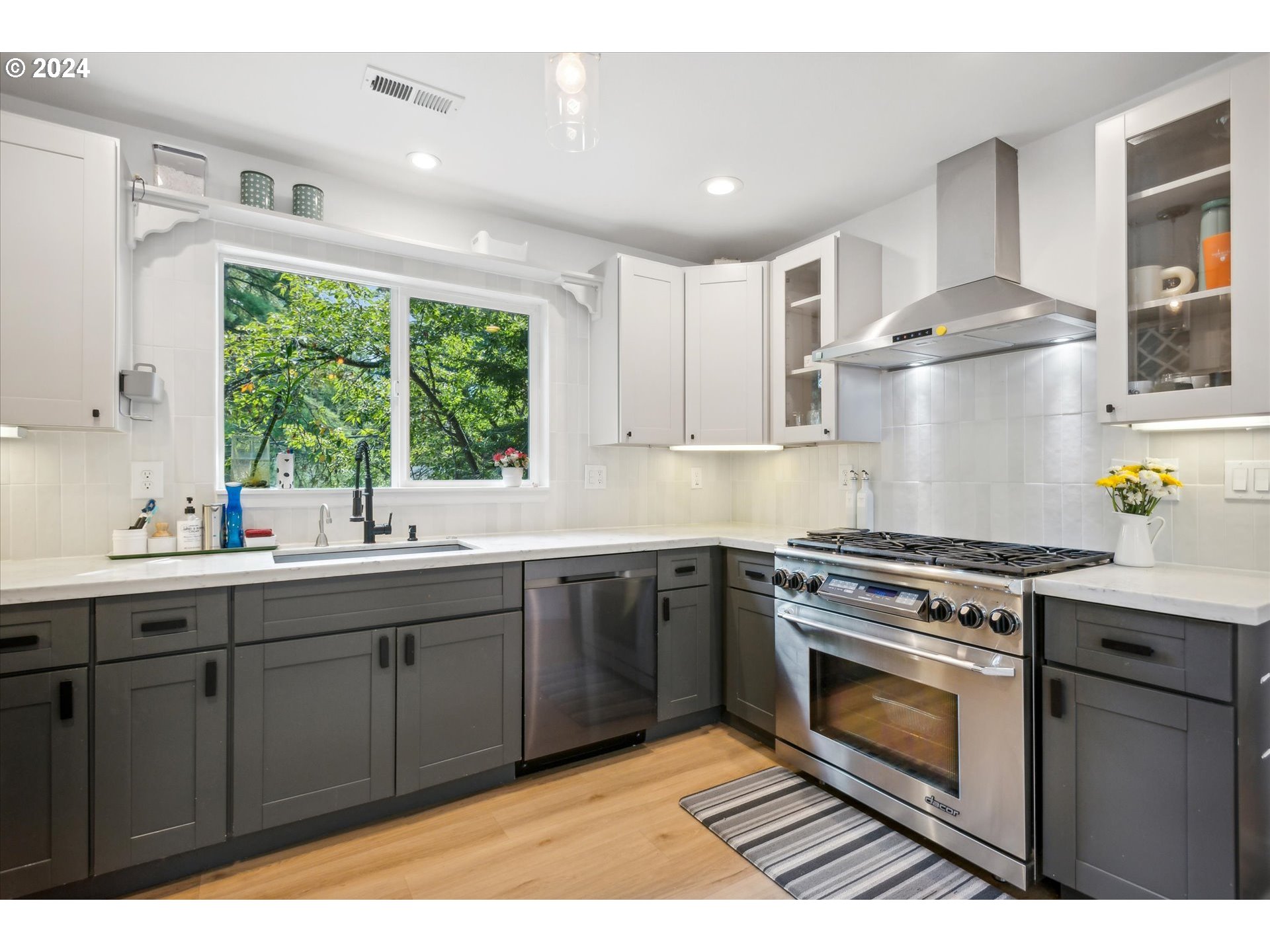 7301 Southwest Capitol Hill Road Portland, OR 97219 - Photo 17 of 46 Gallery Image 17