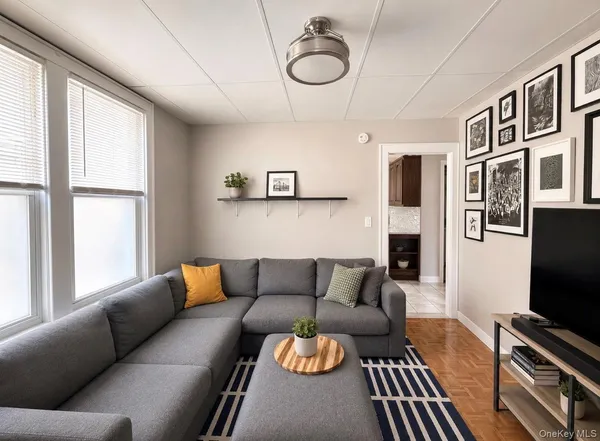 $3,200 | 59-85 57th Drive, Unit 1 | Maspeth