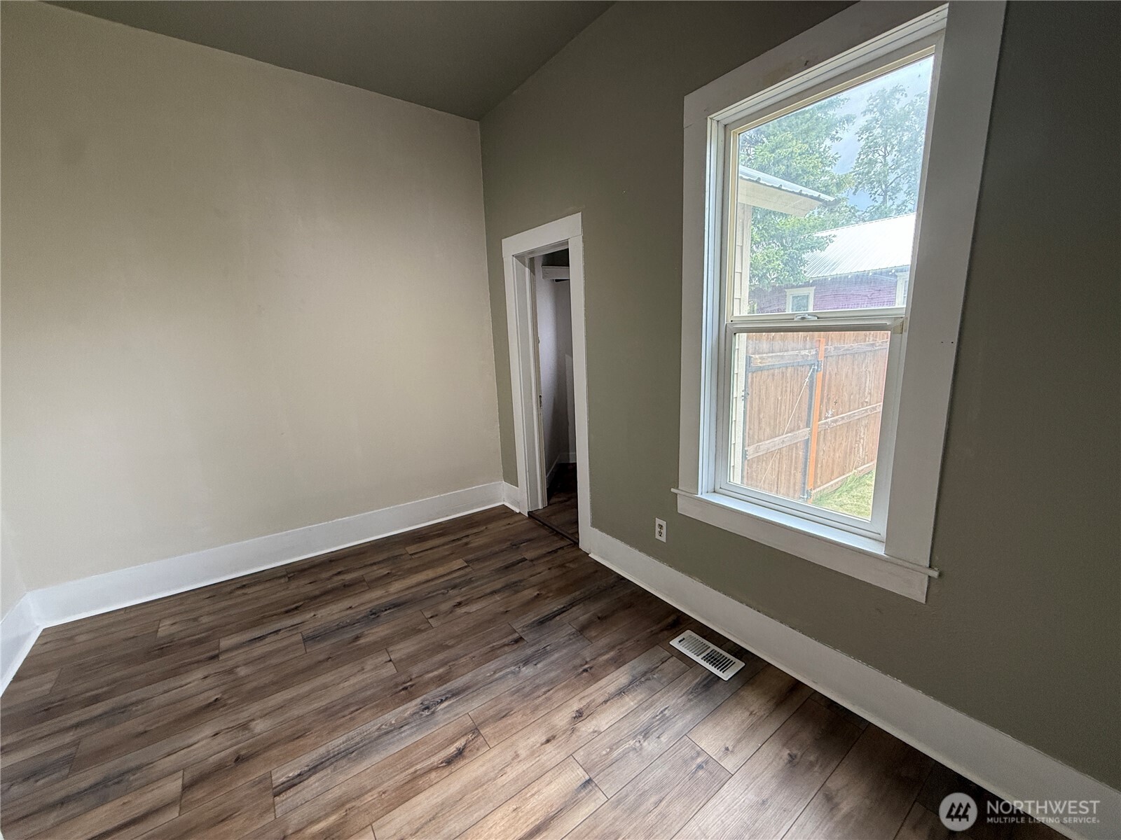 416 East Spring Street Dayton, WA 99328 - Photo 16 of 40
