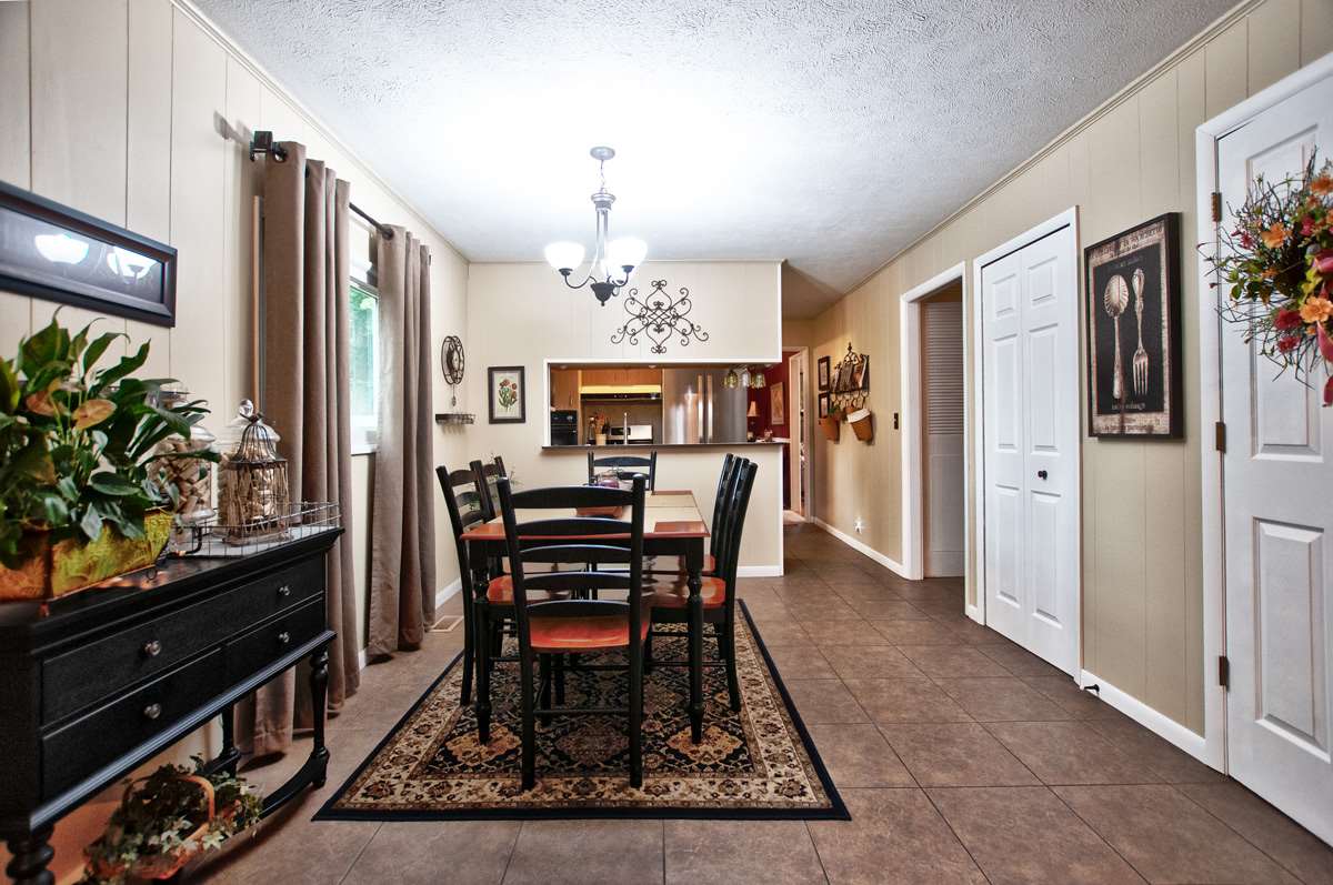 5015 Craig Road South Bend, IN 46614 - Photo 6 of 28 Gallery Image 6
