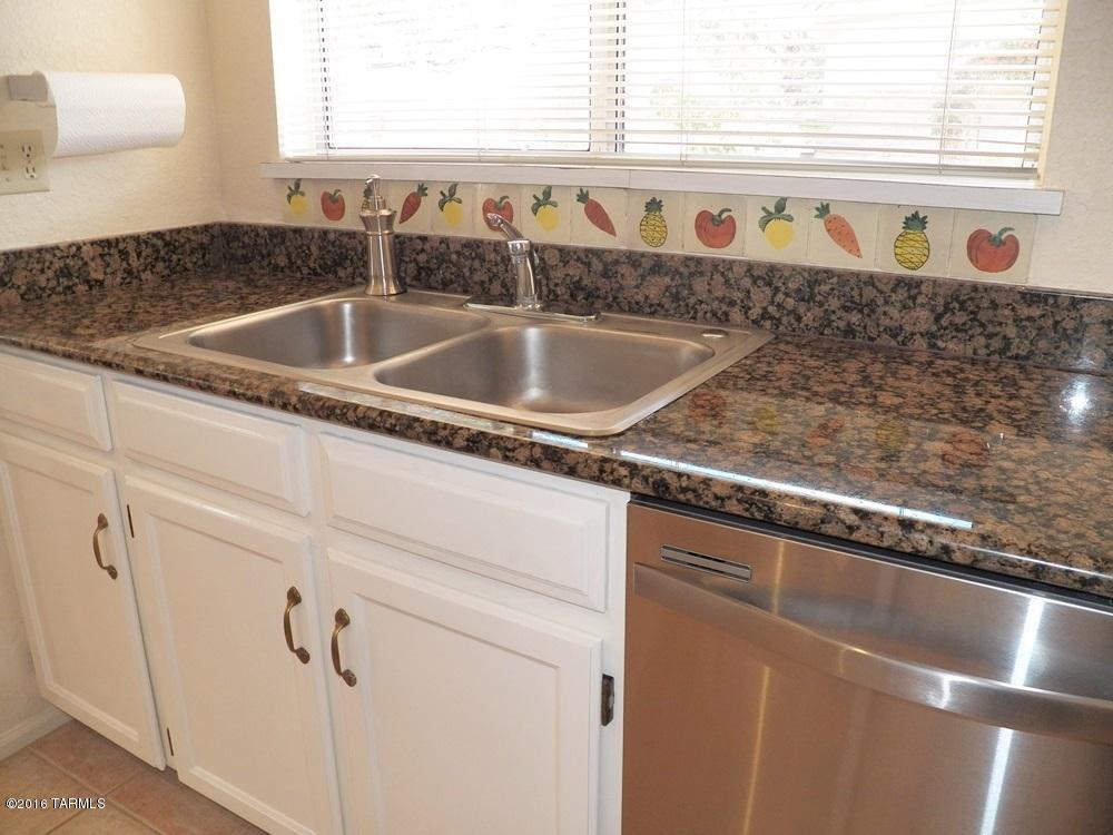701 West Rio-Altar Green Valley, AZ 85614 - Photo 9 of 28 Gallery Image 9