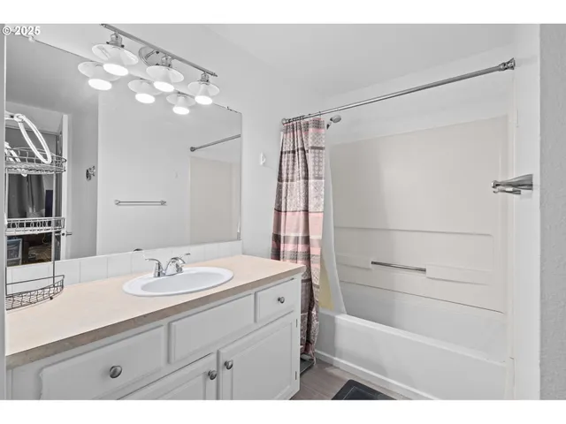 $329,900 | 17516 Northwest Springville Road, Unit B12, Portland, OR 97229