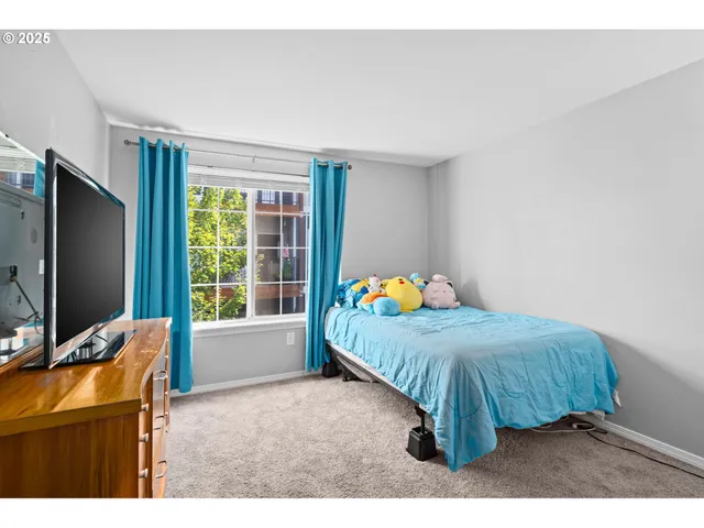 $329,900 | 17516 Northwest Springville Road, Unit B12, Portland, OR 97229